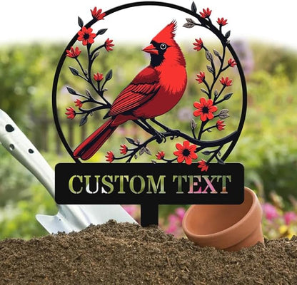 Personalized Name Garden Cardinal Metal Signs with Stake, Custom Family Name Yard Decor for Outdoor Outside, Cardinal Lawn Patio Stake Gardening Enthusiasts Grandmothers Gift