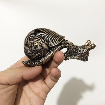 Vintage Bronze Climbing Snail Statue Flower Pot and Vase Hugger Miniature Fairy Garden Terrarium Decor Resin Art Patio Lawn Yard Ornaments Outdoor Fence Decorations