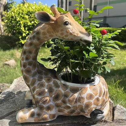 Giraffe Planter Statue for Home Decor - Cute Animal Flower Pot Holder for Indoor Outdoor Garden Balcony - Resin Succulent Planter Gift for Housewarming Birthday Party