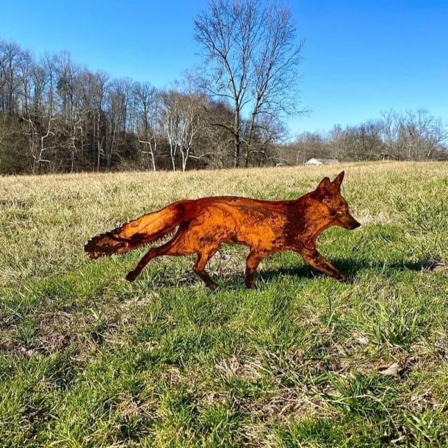 Toddmomy Fox Garden Sign Metal Animal Yard Stake Outdoor Decorative Lawn Ornament with Hollow Window Design for Patio and Courtyard