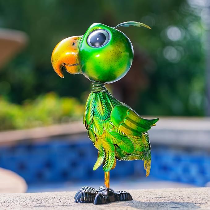 Metal Garden Statues Parrot Outdoor Decor,Green Bird Garden Sculptures Lawn Ornaments,Outdoor Patio Decor Yard Art for Outside