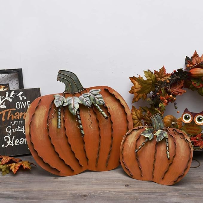 Linfevisi Metal Pumpkin Decor for Outside Standing Pumpkin Sign Flat Fall Porch Decor Yard Pumpkins Statue Outdoor Fall Decorations for Home Shelf Autumn Thanksgiving Halloween Garden Kitchen 2 Pack
