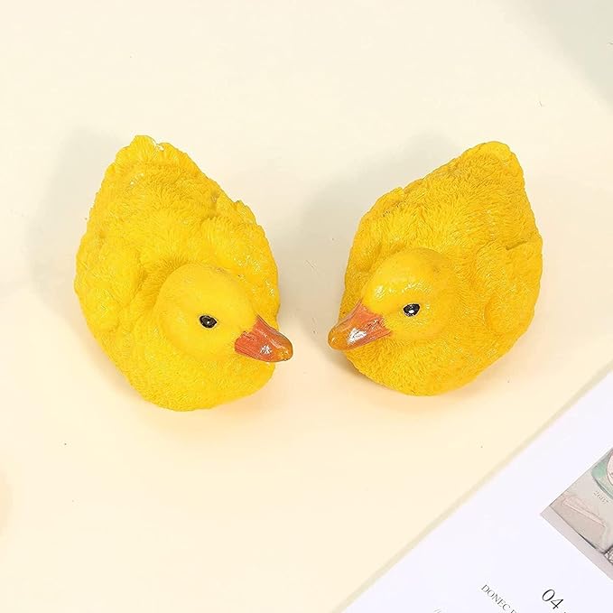 Cute Statues Garden Mini Yellow Duck Figurine Vivid Miniature Fairy Figurines Resin Backyard Decor(B)