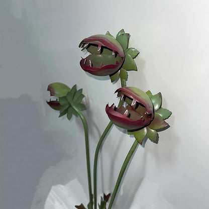 Metal Carnivorous Plant Garden Stake, Venus Flytrap Yard Art Decor, Outdoor Decorative Plant Stake Sculpture for Lawn Garden Patio Halloween Gothic Yard Decoration (Green-1pc)