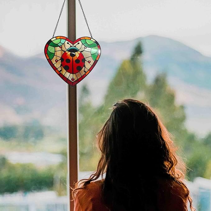 Ladybug Stained Glass Window Hanging, Heart Shape Glass Sun Catchers with Chain, Ladybugs Ornaments for Garden, Whimsigoth Decor Gifts for Woman, Men
