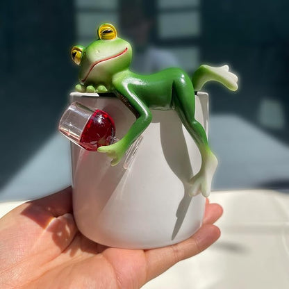 Funny Drinking Frog Statue Flower Pot Hugger Resin Hanging Frog Figurine Planter Pot Decorations for Home Garden Fence Balcony Patio Lawn Yard Ornaments (Drinking Red Wine)