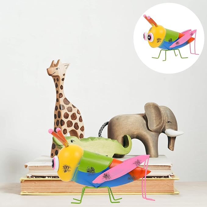 Outdoor Decor Metal Model Large Grasshopper Figurine Metal Garden Art Animals Figures Lawn Ornament Feng Shui Animal Statue for Outdoor Patio Decor Hanging Wall Decor Outdoor Statues
