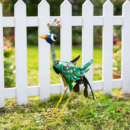 Metal Peacock Garden Statue,Outdoor Peacock Sculpture Decor Yard Art,Farmhouse Art for Yard, Patio, or Housewarming Gift for Mom, Friends