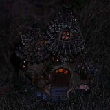 Zayton Garden Squirrel's House Outdoor Statues Yard Resin Decoration Gift Handmade Housewarming Gift for Patio Yard Lawn Waterproof Cracking