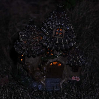 Zayton Garden Squirrel's House Outdoor Statues Yard Resin Decoration Gift Handmade Housewarming Gift for Patio Yard Lawn Waterproof Cracking