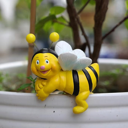 Set of 2 Bee Figure Plant Pot Hanger, Turtle Flower Pot Hugger, Resin Bees Statue, Funny Pot Huggers for Planters, Cute Climbing Animal Flower Pot Hugger, Garden Fence Balcony Patio Yard (BEE)