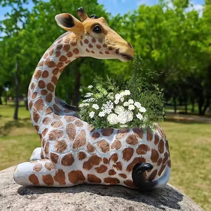 Giraffe Planter Statue for Home Decor - Cute Animal Flower Pot Holder for Indoor Outdoor Garden Balcony - Resin Succulent Planter Gift for Housewarming Birthday Party