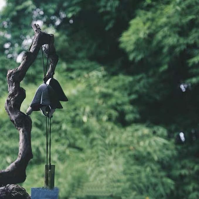 Japanese Lucky Traditional Wind Chimes for Outside, 1 pc Iwachu Cast Iron Bless Temple Wind Bell Memorial and Sympathy Small Wind Chimes for Good Luck Garden bell, Patio, Balcony(Gentian Flower