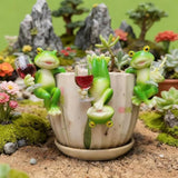3-piece Fairy Garden Gnome Set, Beer-Drinking Gnome Resin Statue, Outdoor Decorative Item (Green)