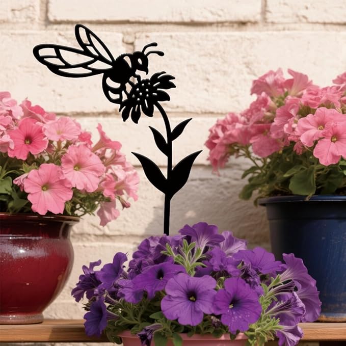 SUPERDANT Metal Bee Garden Decor for Outside Flower Yard Stakes for Decorations Outdoor Statues Iron Art Stake Decorative Silhouette Lawn Ornament Patio Porch Farmhouse Decoration Gifts