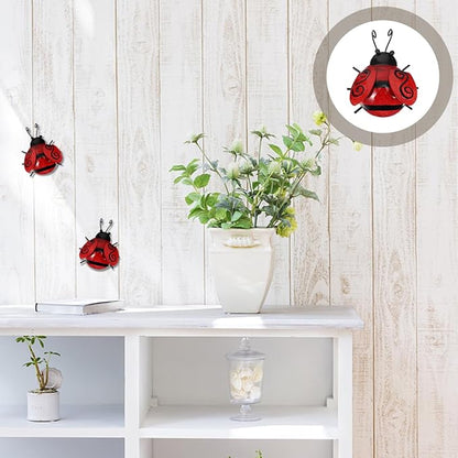 Outdoor Ladybird Craft Statue 3D Iron Ladybug Wall Hanging Decoration for Garden Patio Indoor Bedroom Living Room Adornment