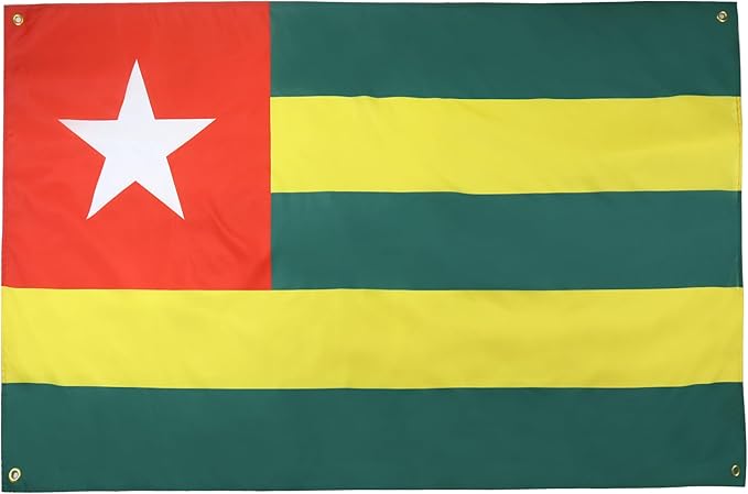 AZ FLAG Togo Flag 150 x 90 cm with 4 Eyelets for Balcony or Wall