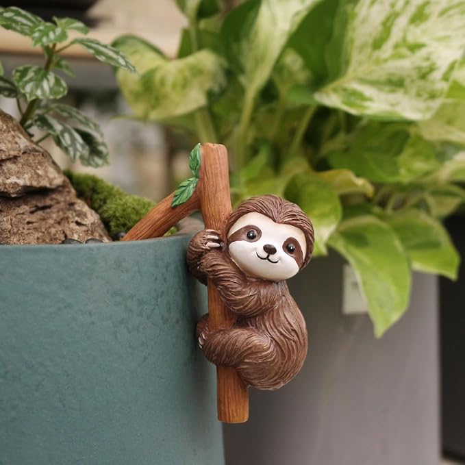 Cute Climbing Sloth Flower Pot Hugger Figurines Resin Hanging Animal Statue Planter Pot Decorations for Home Garden Fence Balcony Patio Lawn Yard Ornaments