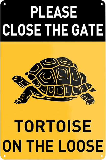 Please Close The Gate Tortoise On The Loose Tin Sign Notice Vintage Metal Poster Wall Art Decor Plaque for Home Garden Garage Yard Outdoor Shop 8x12 inch