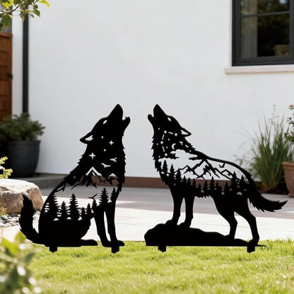 SUPERDANT 2 Pcs Metal Wolf Garden Decor for Outside Animals Yard Stakes for Decorations Outdoor Statues Iron Art Stake Decorative Silhouette Lawn Ornament Patio Porch Farmhouse Decoration Gifts