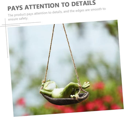 Lovely Hanging Frogs Ornament Resin Courtyard Frogs Figure with Swing Weather-Resistant Garden Statues Decor for Outdoor Patio Home Office Gift for Friends and Family