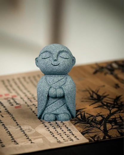 Mini Monk Buddha Statue Sandstone Statues Zen Monk Praying Statue Sculptures for Wealth Good Luck Feng Shui Decor Home Fish Tank Aquarium Garden (Style 10)