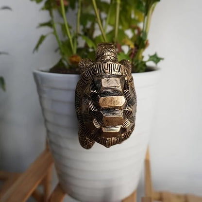 Vintage Bronze Climbing Tortoise Statue Flower Pot and Vase Hugger Figurines Terrarium Planter Edge Decor Resin Art Patio Lawn Yard Ornaments Outdoor Fence Decorations