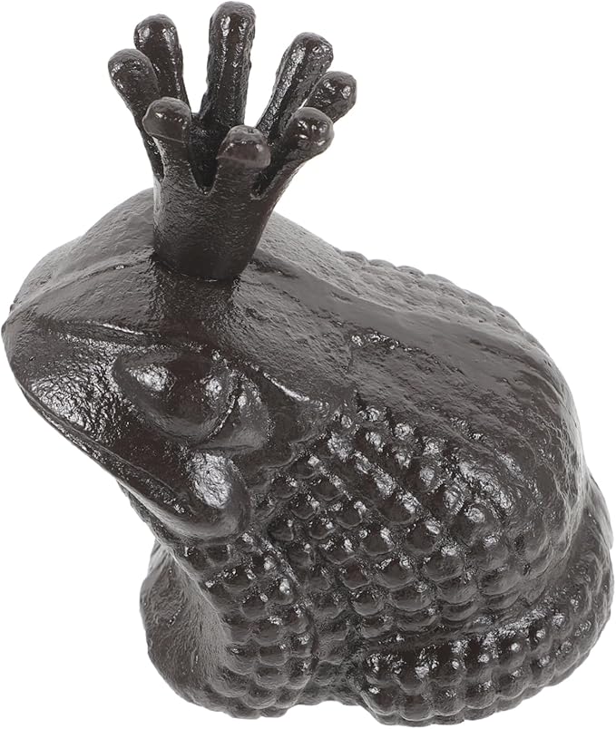 Iron Frog Garden Statue Lightweight Decorative Frog Figurine for Home and Outdoor Desk Decor Adorable Vivid Pose Sculpture for Gifts and Special Occasions