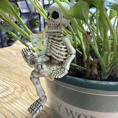 Halloween Skeleton Flowerpot Decoration, Weather Resistant Resin Garden Statue (Yellow Cup)