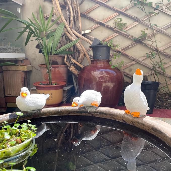 3PCS Garden Duck Statues Outdoor Decor, Garden Resin Duck Yard Decor Ornaments Goose Sculpture Statue for Pond, Fish Tank, Yard, Poolside Rockery Landscape Porch Decoration