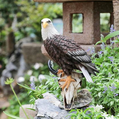 Patriotic Eagle Statue Wild Bird Eagle Decor, 13 Inch Resin Eagle Figurine Decor, Used for Home Office and Outdoor Garden Decoration, Eagle Scout Gift, American Citizen Gift.