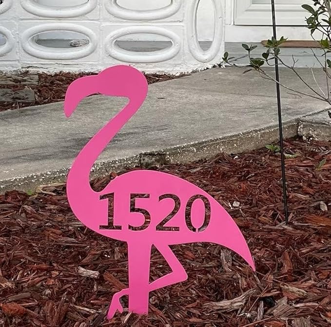 Personalized Flamingo Welcome Metal Address Sign House Number Flamingo Sculpture Plaque Farm Animal Flamingo Stake Sign for Park Yard Lawn Courtyard Patio Ranch Farmer Gardening Gift.