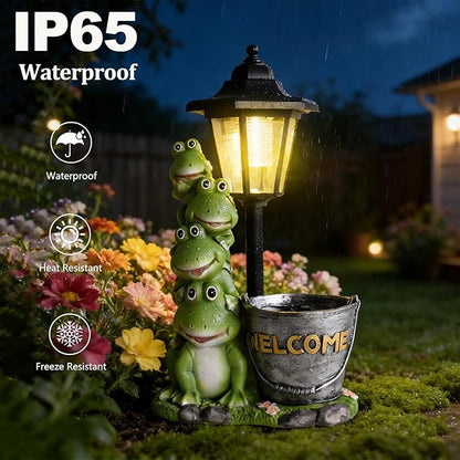 VEEKI Frog Garden Statue Outdoor, Solar Frog Figurine with Lantern and Flowerpot, Resin Frog Decor for Garden Patio Yard Lawn Ornament, Housewarming Birthday Gifts for Women Mom Grandma