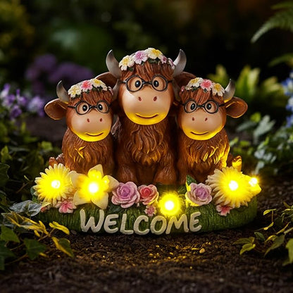Highland Cow Decor Solar Garden Statue 5.3",Funny Resin Cow Family Figurine with Glasses & Welcome Sign,Cute Farmhouse Outdoor Yard Art for Patio Porch Lawn,Housewarming Birthday Gifts for Women Mom