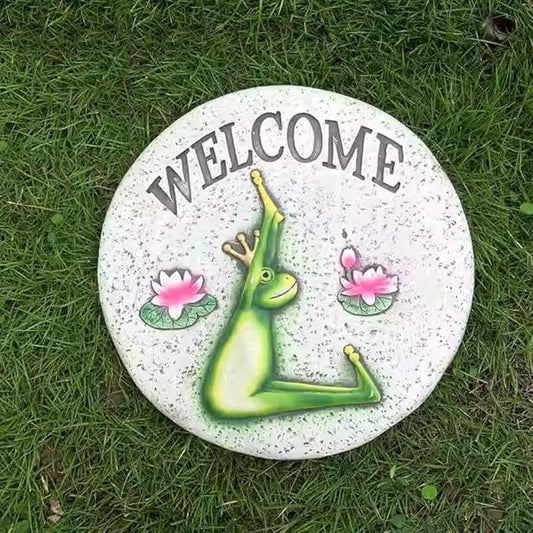 Etlegor Garden Décor Stepping Stones, Fun Animal Print Outdoor Pathway Décor Step Stones, All-Weather Lawn Pathway/Flower Beds/Courtyard Pavers(Frog-C)