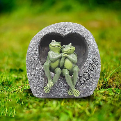 Romantic Frogs Couple Statues, Love Frogs Sitting on Stone Figurine, Resin Garden Ornament, Outdoor Animal Decor Collection, 7”H Gifts for Anniversary and Valentine