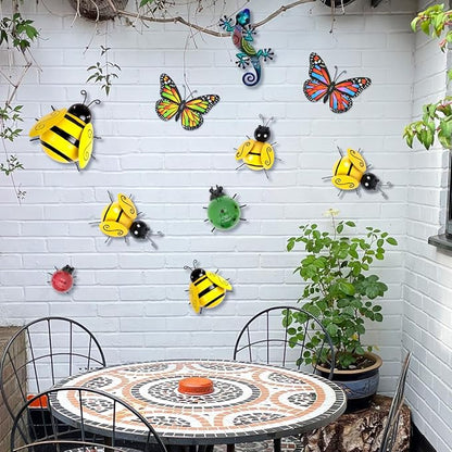 Metal Bumble Bees Garden Outdoor Decor Honey Bee Yard Art Outside Patio Fence Home Wall Decorations (Set of 4)