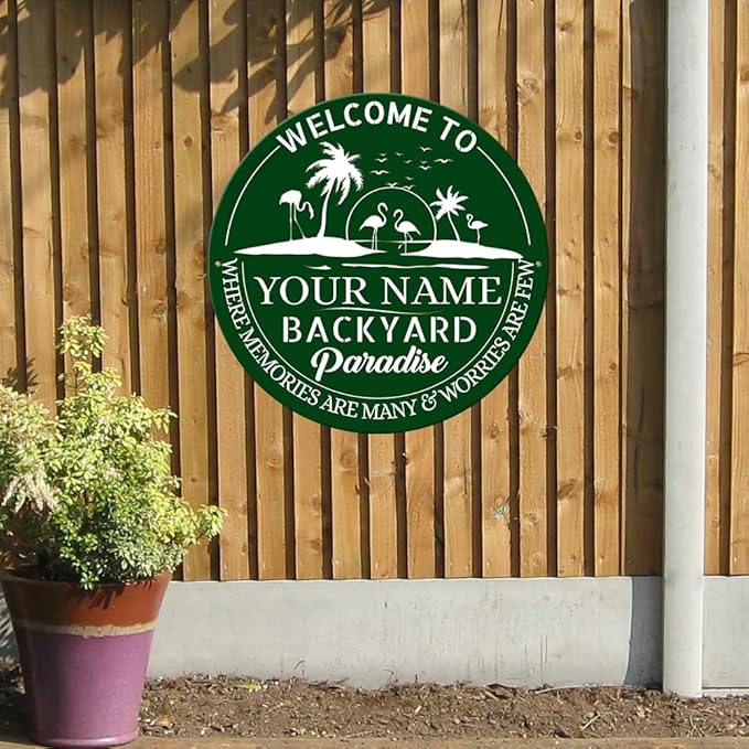 MeMate Personalized Backyard Signs, Patio Sign for Outdoor Decor, Customized Name Metal Sign, Flamingo Backyard Paradise Sign, Round Printed Metal Sign for Restaurants Farmhouse Porch Deck