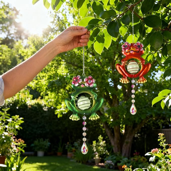 Garden Suncatcher, 2 Pack Hanging Frog Suncatchers with Rainbow Maker Crystal, Hand-Painted Metal Sun Catchers Indoor Window for Garden, Patio, Balcony, Indoor Window