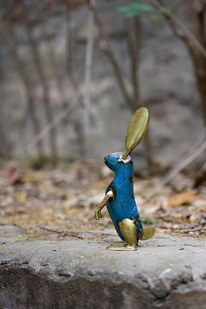 De Kulture Handcrafted Recycled Iron Gold Bunny Sitting Decorative Collectible Figurine showpiece Holiday décor Ideal for Garden Decoration, 4x1.9x8.8 (LWH) inches