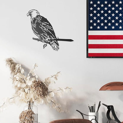 Renovatio Metal Bald Eagle Yard Decor – Majestic Bird Decoration, Metal Bird Decoration, Outdoor Tree Ornaments – Ideal for Dad, Uncle, or Grandfather – A Remarkable Outdoor Yard Decor – Black