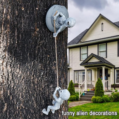 Alien Tree Huggers Decorations Tree Sculptures Figurines - Aliens Climbing Rope Statues for Garden Decor Outdoor Whimsical Tree Ornaments - 2pcs Dreamy Garden Yard Art Decoration