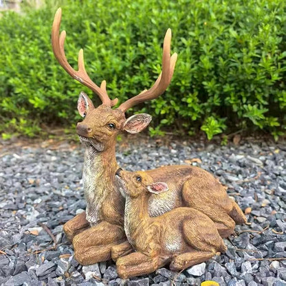 Realistic Mother Baby Deer Statue, Heartwarming Family Doe & Fawn Garden Sculpture from Durable Resin, Weather-Resistant Outdoor Lawn Yard Decor for Garden Patio, Indoor Home Art