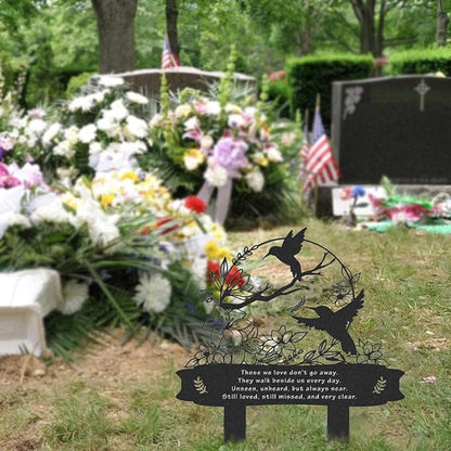 Memorial Plaques Stake Grave Decorations for Cemetery Metal Grave Plaque Stakes Markers Sympathy Waterproof Cemetery Decor for Dad Mom Grandma Outdoors Garden Personalized (Type B)