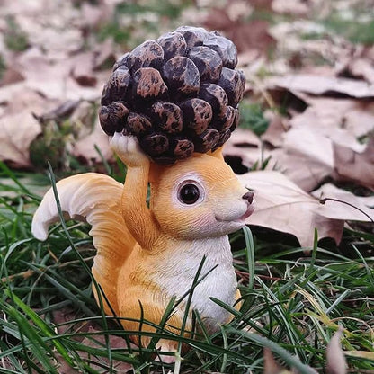 Garden Statues Garden Squirrel Statues Resin Squirrel Figurine Holding Pinecone Animal Figurines for Outdoor Lawn and Yard Garden Decoration Yard Ornaments Decor