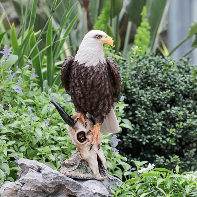 Patriotic Eagle Statue Wild Bird Eagle Decor, 13 Inch Resin Eagle Figurine Decor, Used for Home Office and Outdoor Garden Decoration, Eagle Scout Gift, American Citizen Gift.
