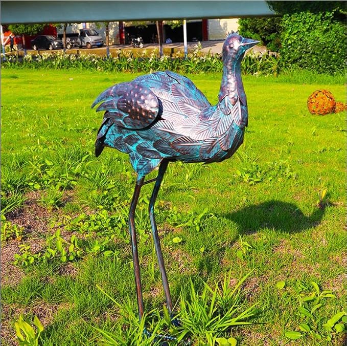 Retro Style Metal Ostrich Statue Outdoor Indoor Garden Yard Art for Patio Lawn Backyard Decoration