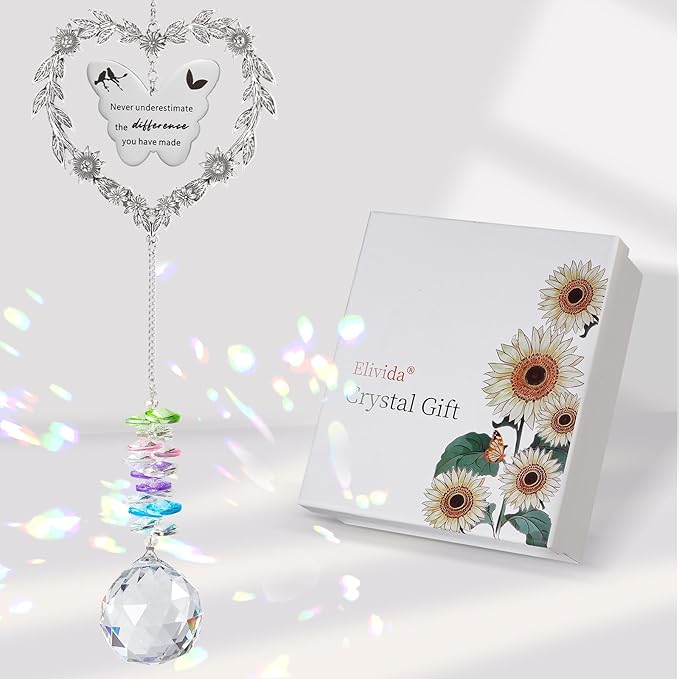 Retirement Gift Sun Catcher, Happy Retirement Gift for Women Men, Retired 2025 Rainbow Maker for Coworker, Heart-Shaped Metal Wreath Design Ornament, Farewell Crystal Prism for Friends