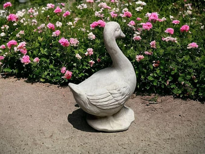 Concrete Goose Porch Statue Standing Stone Duck Figure Concrete Garden Goose Sculpture