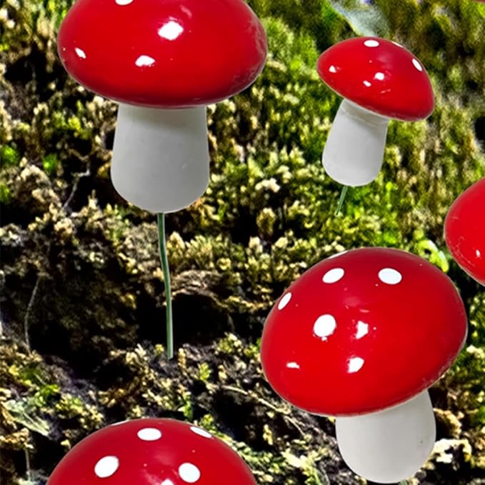 10Pcs Red Garden Stakes Mushroom Miniatures Indoor Outdoor Silhouette Fairy Garden Lawn Yard Decorations Lawn Inset Craft Decorative Garden Stakes Outdoor Decor
